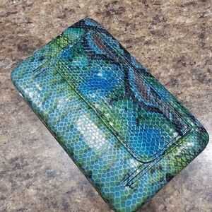 Animal Print Hard Shell Clutch‎